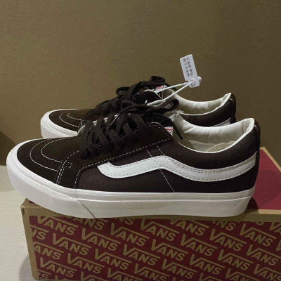 VANS VAULT