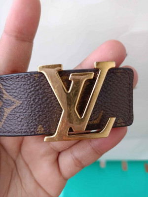 Authentic LV Belt complete inclusions