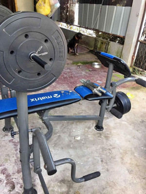 Matrix MX-368 Weight Bench with 80lbs plates