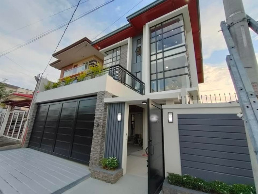 MODERN AND ELEGANT HOUSE FOR SALE IN GREENWOODS EXECUTIVE VILLAGE