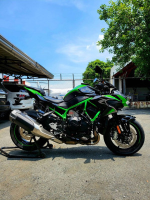 2021 Kawasaki zh2