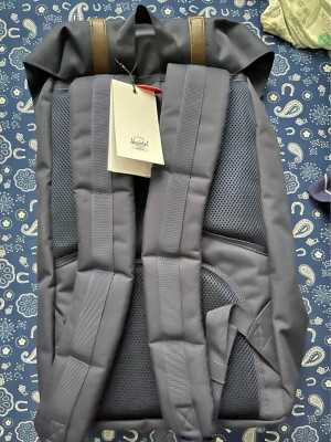 HERSCHEL LITTLE AMERICA 25 L