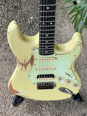 Freakquency VST premium 62' Stratocaster