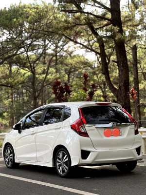 2015 Honda jazz