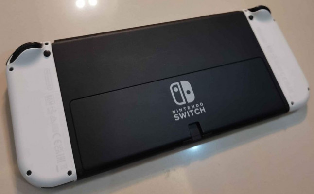 NINTENDO SWITCH OLED