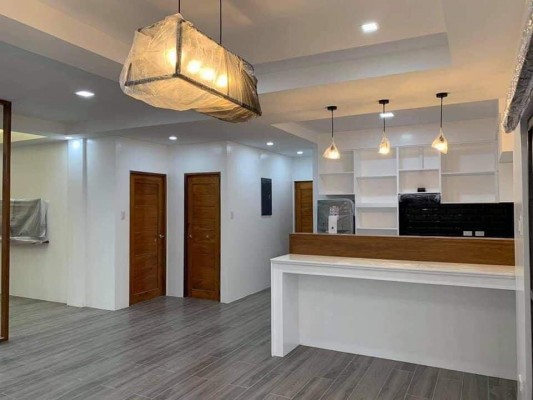 HOUSE AND LOT FOR SALE (Tagaytay)