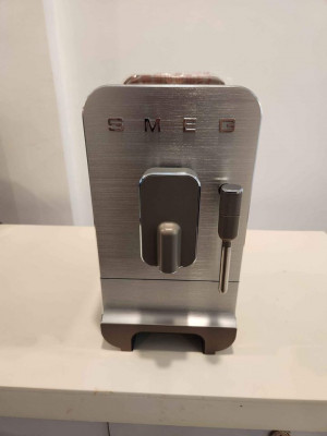 SMEG Bean to Cup coffee machine