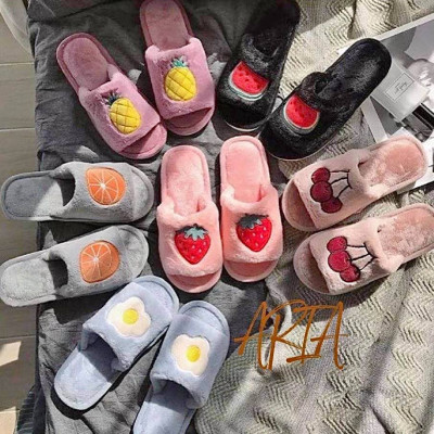 Indoor slippers
