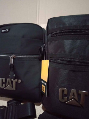 CATERPILLAR SLING BAG (PACKAGE)