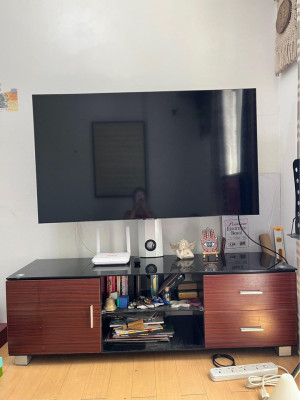 Preloved 55" Samsung QLED TV with rack