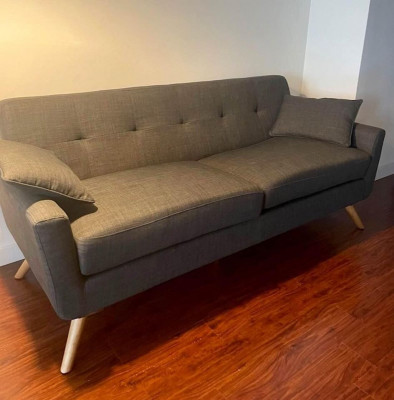 SECTIONAL SOFA