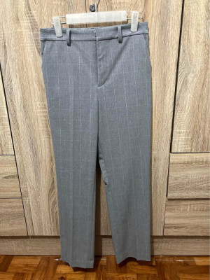 Uniqlo trousers