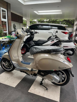 2023 Vespa primavera s150