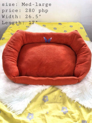 PET BEDS FOR CATS AND DOGS