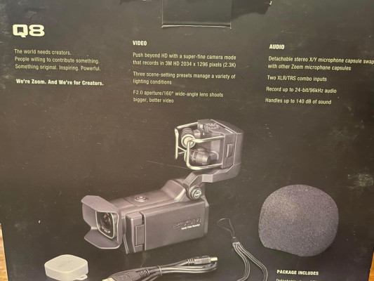 Zoom Q8