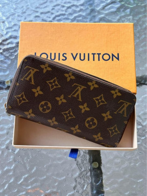 Lv Zippy Wallet