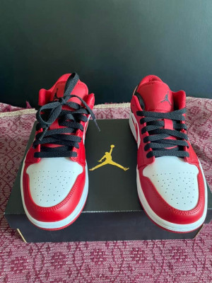 selling low air j1 low