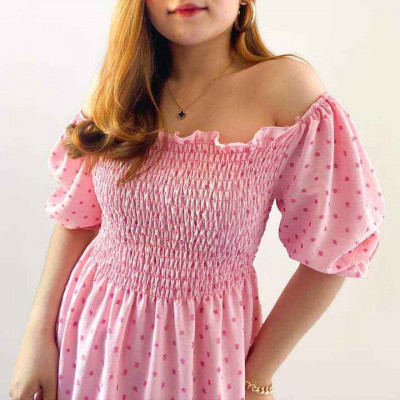 VERIÑA SMOCKED SLIT PUFF SLEEVE