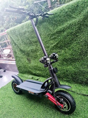 S12 ELECTRIC DUAL HUB SCOOTER