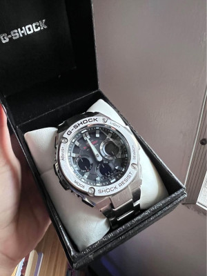 Casio G-Shock GST-W110D