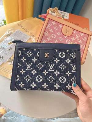 sling Bag LV