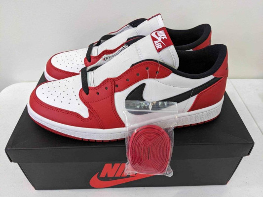 JORDAN 1 LOW OG CHICAGO