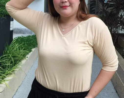 Plus size vneck elbow