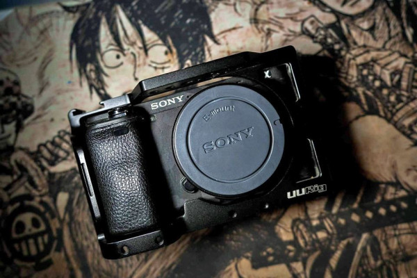 Sony a6300 for sale