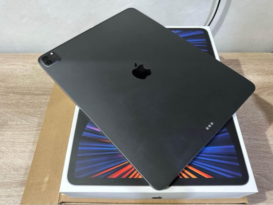 iPad Pro M1 12.9 inch 128GB Space Gray with Keyboard and Pencil