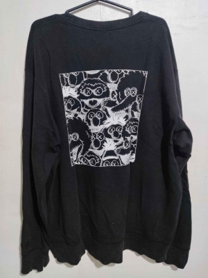 KAWS x Uniqlo Sweater