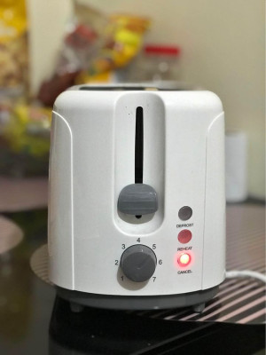 bnew bread toaster