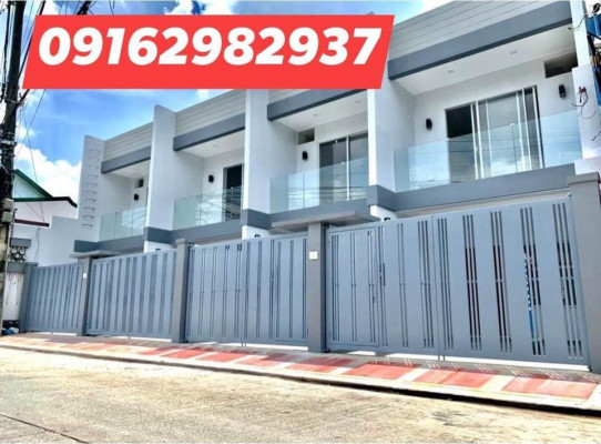 2STOREY TOWNHOUSE FOR SALE