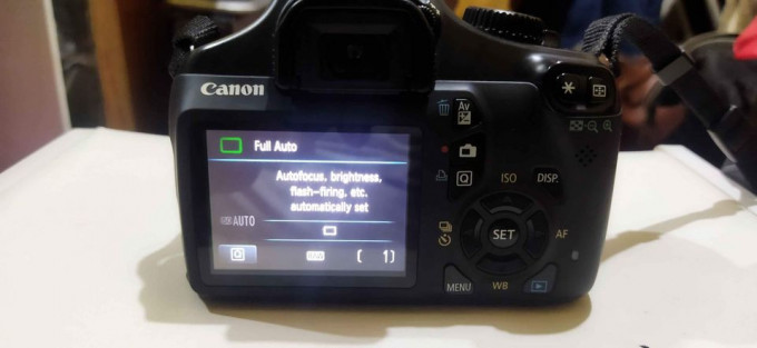 Canon 1100d