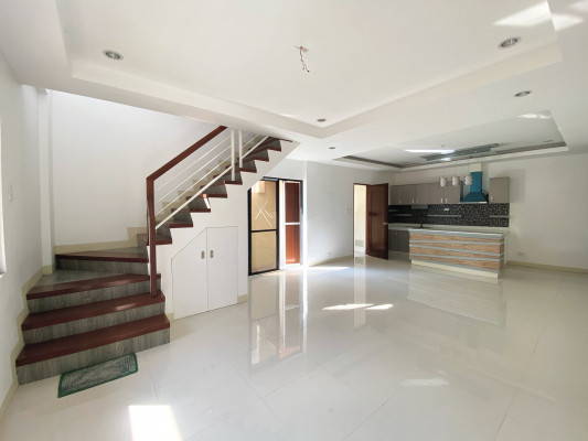 Alluring Chic House and Lot for Sale