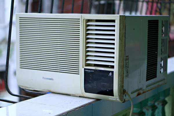 PANASONIC 1.5hp WINDOW TYPE AIRCON