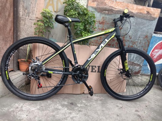 REVEL MTB (BRANDNEW)