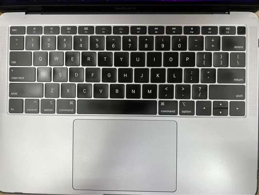 Macbook Air 2018 256 GB 8GB RAM