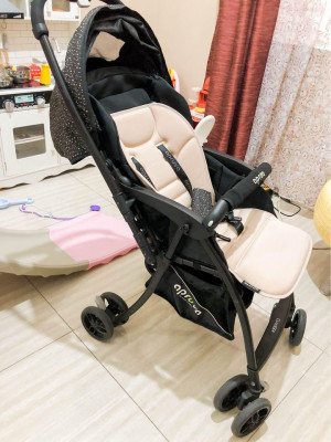 Selling our Apruva Keiryo Lightweight Reversible Stroller