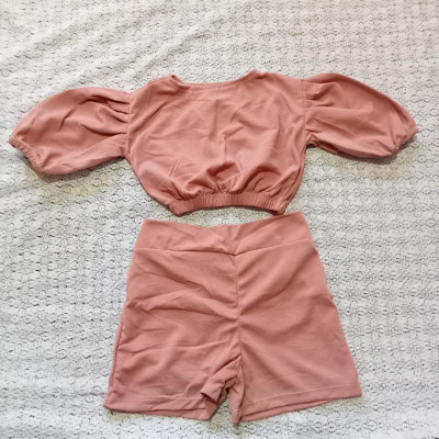 PUFF SLEEVE TOP WITH SHORT