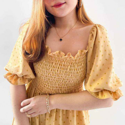 VERIÑA SMOCKED SLIT PUFF SLEEVE