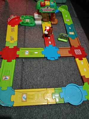 VTECH TOOT TOOT TRAIL ZOO INSPIRED WITH BATT OP EDUCATIONAL