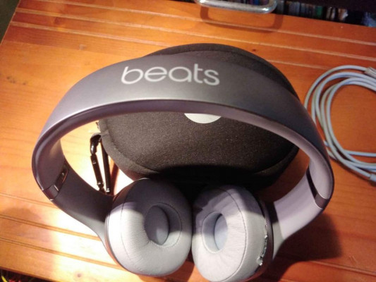 Beats by Dr. Dre B0518 Solo Headphone