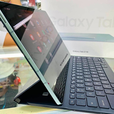 Samsung Tab S7 FE 128/6gb with keyboard box and charger NTC APPROVED
