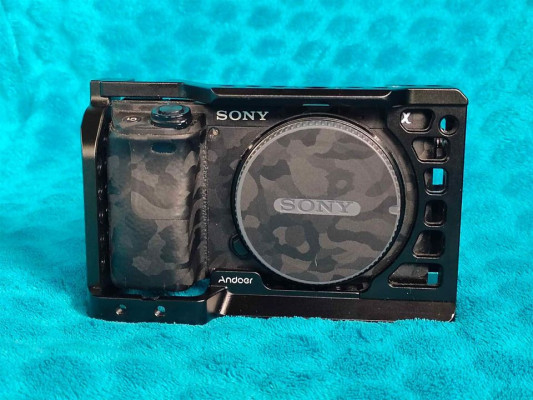 A6400 With Skin, Box And Sony Philippines Warranty