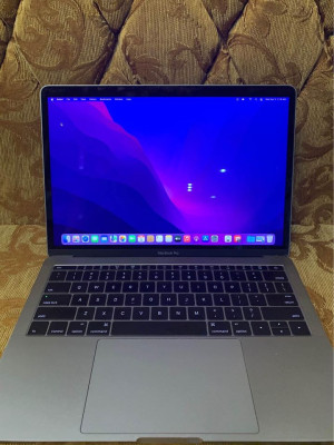MacBook Pro, (13-inch, 2016, Two Thunderbolt 3 ports)