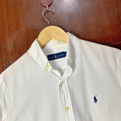 Ralph Lauren Button down long sleeves gold tag