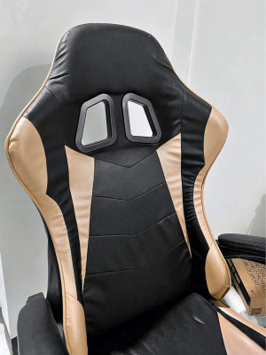 gaming chair (negotiable)