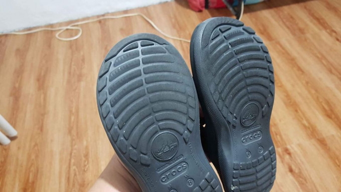 CROCS FLIP FLOP