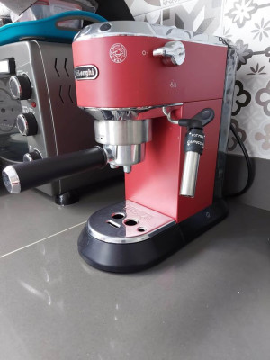 De Longhi Dedica Espresso Coffee Machine