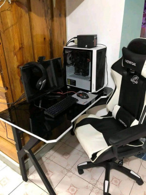 Gaming CHAIR & TABLE